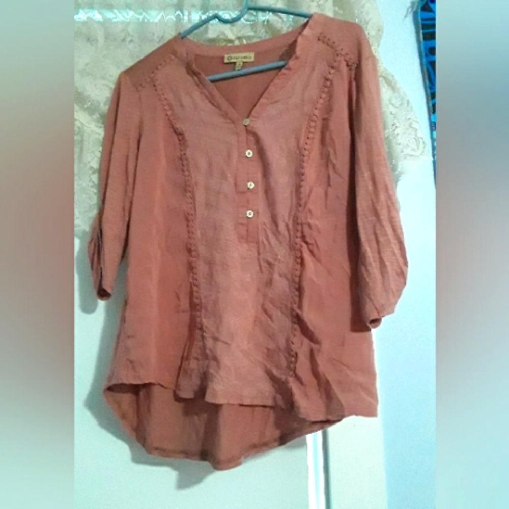 Democracy, 3/4 Sleeve Embroidered Front w/Half Button Down Blouse, Dusky Rose, M